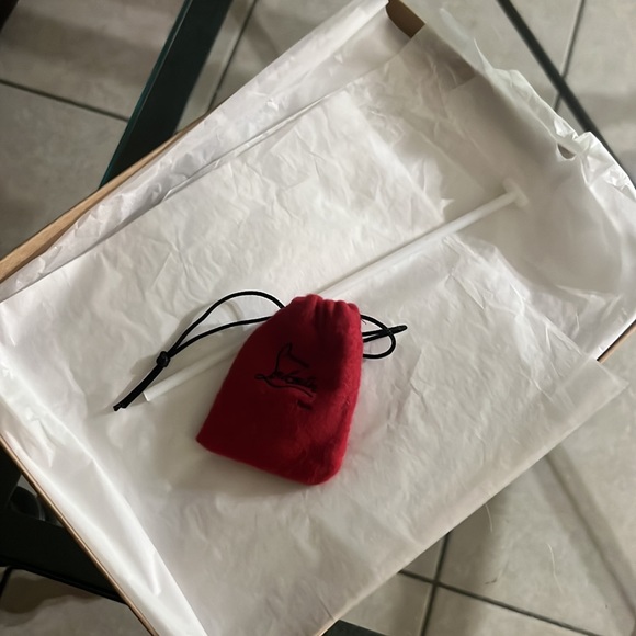 NEW Authentic size 40 CLB Kate pumps - Picture 5 of 8